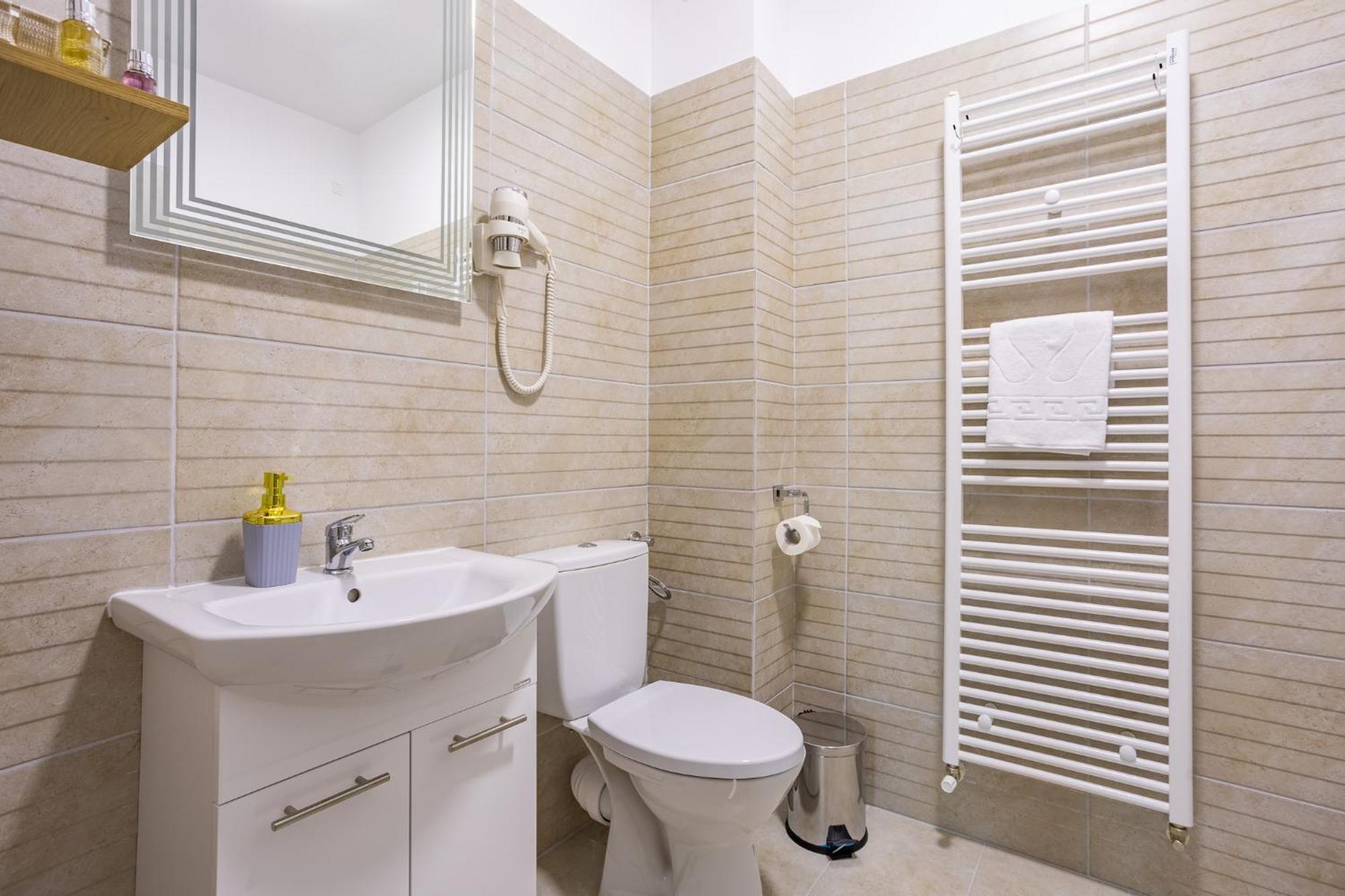 Luxury Sabina 35 Bucharest